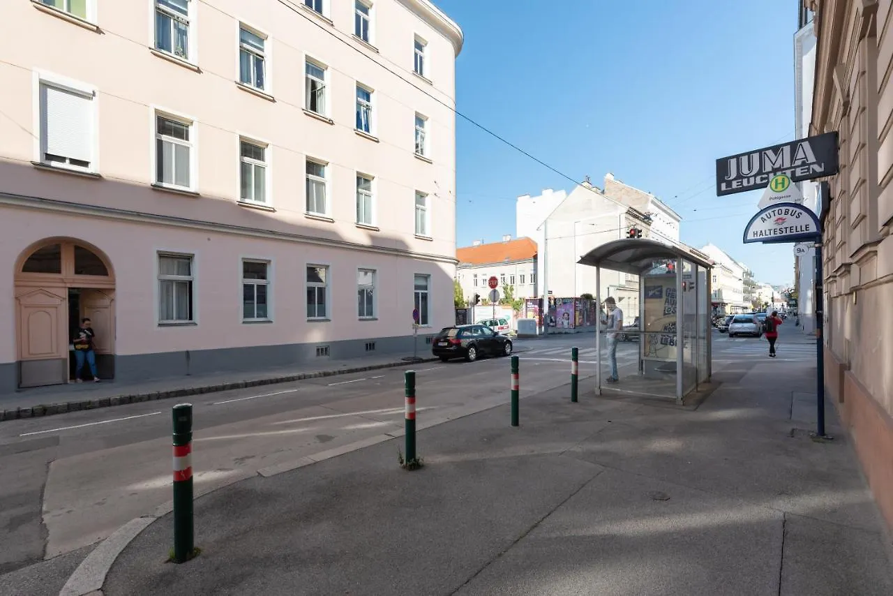 Zwischen Schoenbrunn Und Zentrum, Neues Apartment In Gruenruhelage Bei Schoenbrunn فيينا