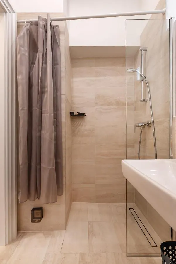 Zwischen Schoenbrunn Und Zentrum, Neues Apartment In Gruenruhelage Bei Schoenbrunn فيينا